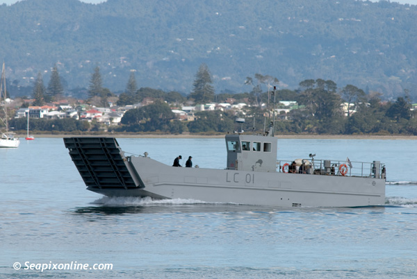 HMNZS Canterbury (L421), LC 02 (landing craft) ID 6959