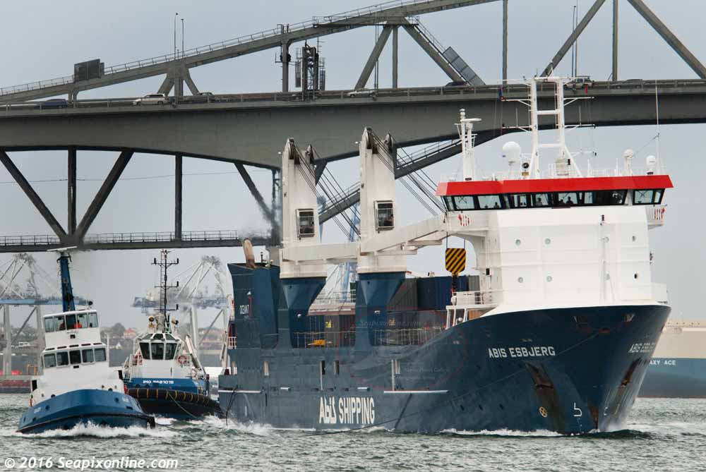 ABIS ESBJERG (2015/5460grt/4200dwt/IMO 9671486) was an unexpected maiden caller to Auckland today. 

Before the Dutch-flagged general cargo vessel arrived from Cristobal, Panama, it had been intended for her to discharge at the Motuihe Island anchorage and not enter the inner harbor.

Instead she arrived and transitted the Auckland Harbour Bridge before unloading explosives at the Kauri Point ammunition depot on the shores of the upper harbour.

Built by CIG Shipbuilding in Poland, she is owned and managed by Abis Shipping of Harlingen, The Netherlands.

Abis Esbjerg was alongside for just 24 hours before sailing for Port Alma in Queensland, Australia. 25 May 2016. Photo by Â© 2016 SeapixOnline.com