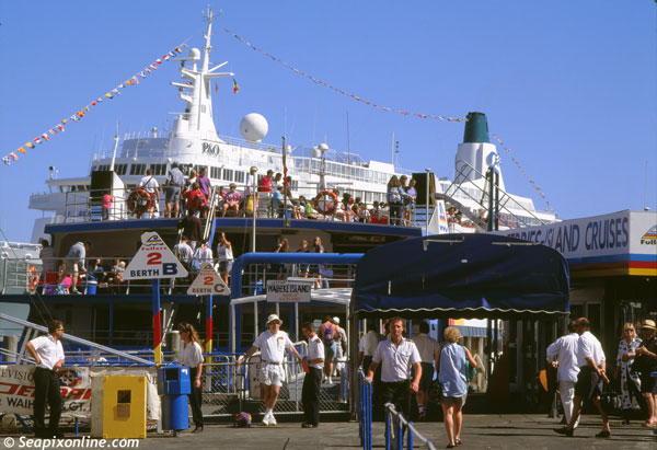 Golden Princess, Birka Queen, Sunward, Superstar Capricorn, Hyundai Keumgang, Grand Latino,... 7218395 ID 7863