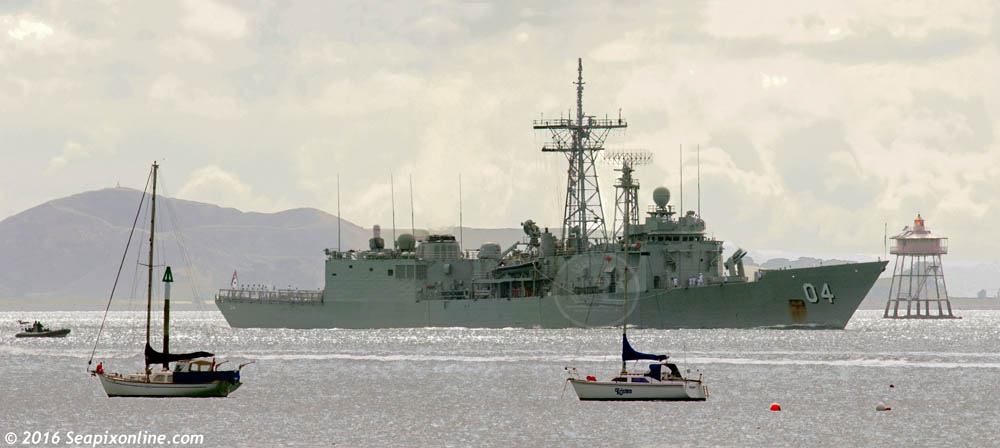 HMAS Darwin ID 10631
