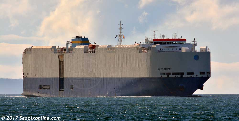 LAKE TAUPO (2006/46800grt/12600dwt/IMO 9289908, ex-MORNING MIRACLE), inbound to Auckland from Brisbane, in the Rangitoto Channel off Narrow Neck Beach.  19 July 2017. Photo by Â© 2017 SeapixOnline.com