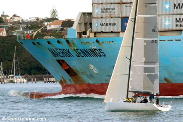 MAERSK JENNINGS (2008/32901grt/35534dwt/IMO 9399753, ex-ANTOFAGASTA) departs Auckland, bound for the port of Tauranga, New Zealand. 27 July 2012. Photo by SeapixOnline.com