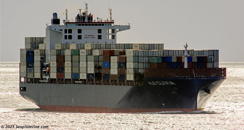 ALS CLIVIA (2024/IMO 9969405/73360gt/82470dwt/TEU 7096) arriving Auckland from Singapore yesterday (8 May). 
Built by Shanhaiguan Shipbuilding of China and operated by CMA CGM, ALS Clivia replaces the 2004-built Tianjin Bridge on ANLâ€™s KIX service (Port Klang/Singapore - NZ). 8 May 2025. Photo by Â© 2025 SeapixOnline.com