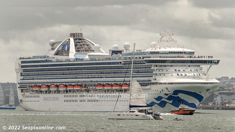 GRAND PRINCESS (1998/107517gt/8418dwt/IMO 9104005) sails for Melbourne, Australia following her maiden call at the port of Auckland.
Built by Fincantieri -Cantieri Naval Italiani, she is owned by Carnival Corp of Florida, she is operated and managed by Princess Cruises, California, US.
 13 November 2022. Photo by Â© 2022 SeapixOnline.com