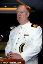ID 5212 QUEEN MARY 2 (2003/148528grt/IMO 9241061) - Commodore Bernard Warner, Master of Queen Mary 2 and Cunard Commodore.