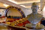 ID 5242 QUEEN MARY 2 (2003/148528grt/IMO 9241061) - The Queen Room aft on Deck 3. The bust of King George V stands a few metres away from a bust of his wife Queen Mary.