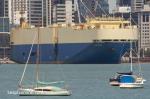 ID 11968 GRAND EAGLE (2003/58947gt/19048dwt/imo 9267663, ex-HOEGH OCEANIA, HUAL OCEANIA) berthing at Auckland's Bledisloe Wharf. Owned and managed by Cido Shipping of Hong Kong.