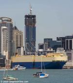 ID 11967 GRAND EAGLE (2003/58947gt/19048dwt/imo 9267663, ex-HOEGH OCEANIA, HUAL OCEANIA) berthing at Auckland's Bledisloe Wharf. Owned and managed by Cido Shipping of Hong Kong.