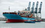 ID 9034 LEDA MAERSK (2001/50721grt/63200dwt/IMO 9190755)berthing in Auckland, New Zealand at the beginning of her maiden call.
Ports of Auckland recently won back Maersk's Southern Star service from the port...