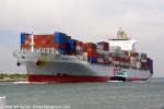 ID 9322 OOCL BRISBANE (2009/40168grt/50575dwt/IMO 9445502) in the Yarra River, arriving Melbourne, Australia.