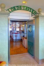 ID 10087 ORIANA (1995/69153grt/IMO 9050137. Renamed PIANO LAND in 2019) - entrance to Lords Tavern on Deck 7.