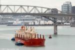 ID 9868 PAN DAISY (2009/20763grt/32978dwt/IMO 9449493, ex-STX DAISY) inbound from Bangkok, passes upstream to the Chelsea Sugar Refinery having transitted the Auckland Harbour Bridge. 