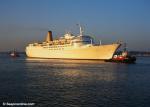 ID 7200 VICTORIA (1966/28891grt/IMO 6512354, ex-SEA PRINCESS, KUNGSHOLM. Renamed MONA LISA in 2002 then OCEANIC II and in late 2007 THE SCHOLAR SHIP) arrives Southampton, England. At the end of her career she...