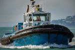 ID 11759 WAIPAPA (2000/338grt/IMO 9212072) - the Ports of Auckland tug preparing to assist berthing the general cargo ship BBC COURAGE on her arrival from New Orleans.