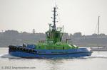 ID 12642 SPARKY (2022/353gt/67dwt/IMO 9909699) - Ports of Auckland's new e-tug SPARKY, the world's first full-sized electric tug, crew training before beginning everyday operations.