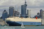 ID 12715 SUNLIGHT ACE (2009/58911gt/18855dwt/IMO 9338864) outbound from Auckland.
Built by Minaminippon Shipbuilding Co Ltd, Japan, she is owned, managed and operated by Kansai Steamship Co of Tokyo.